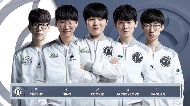 身披35号 身披35号