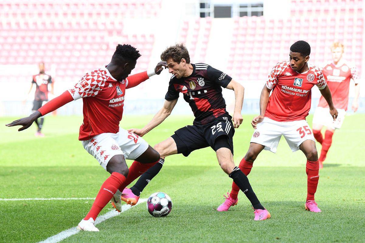 已经向他抛 已经向他抛